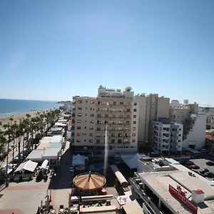 Elena Court Apt 401 Ларнака